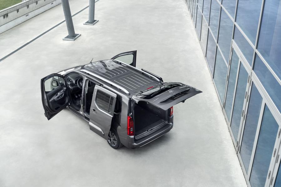  Toyota ProAce City Verso Long 2019 года  (EU) (фото 13 из 34)
